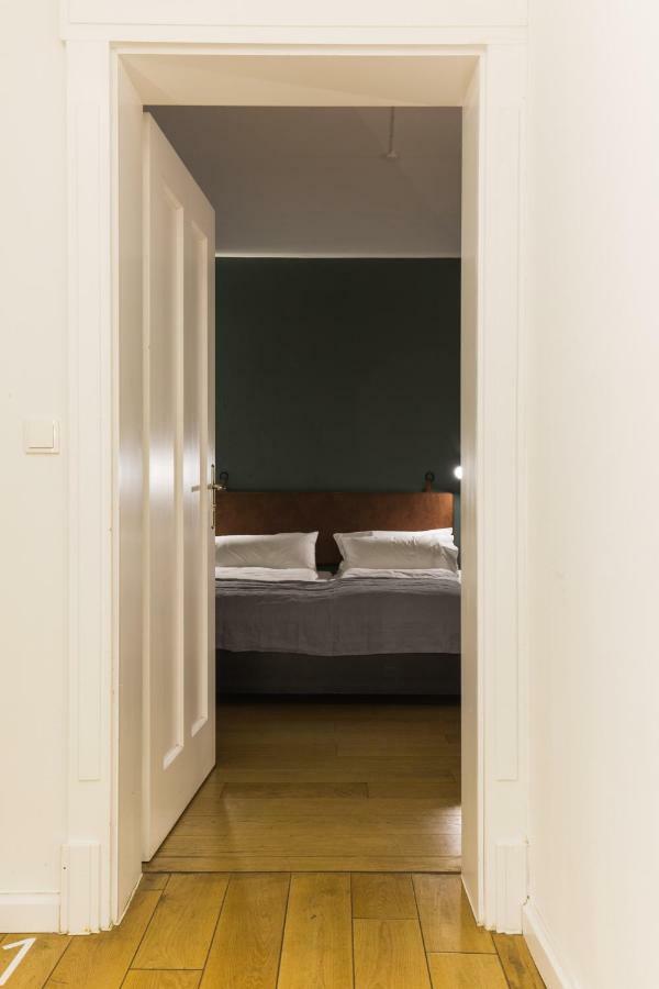 Vier Zimmer Мюнхен Екстериор снимка
