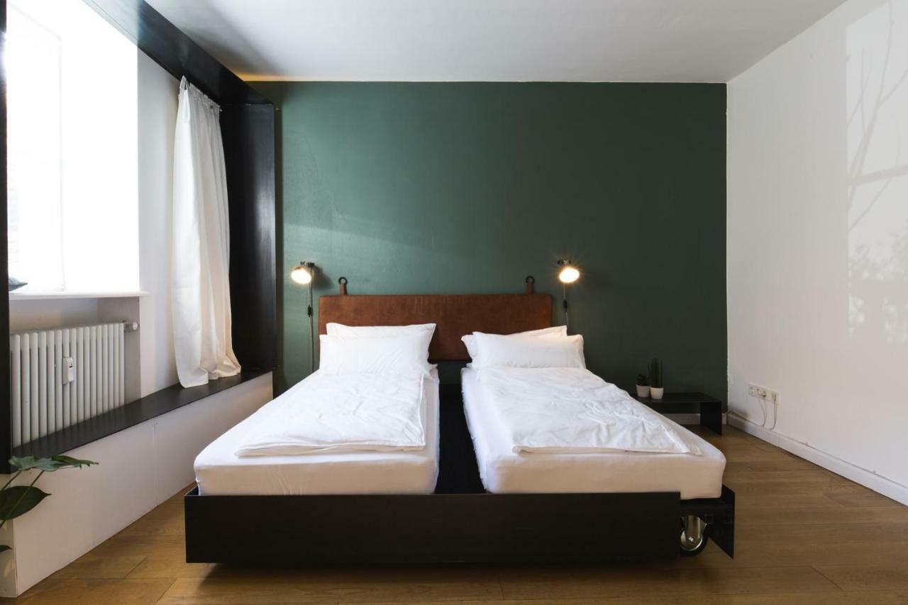 Vier Zimmer Мюнхен Екстериор снимка